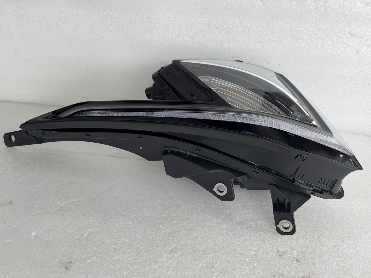 KIA SPORTAGE HEADLIGHT   92101R2010