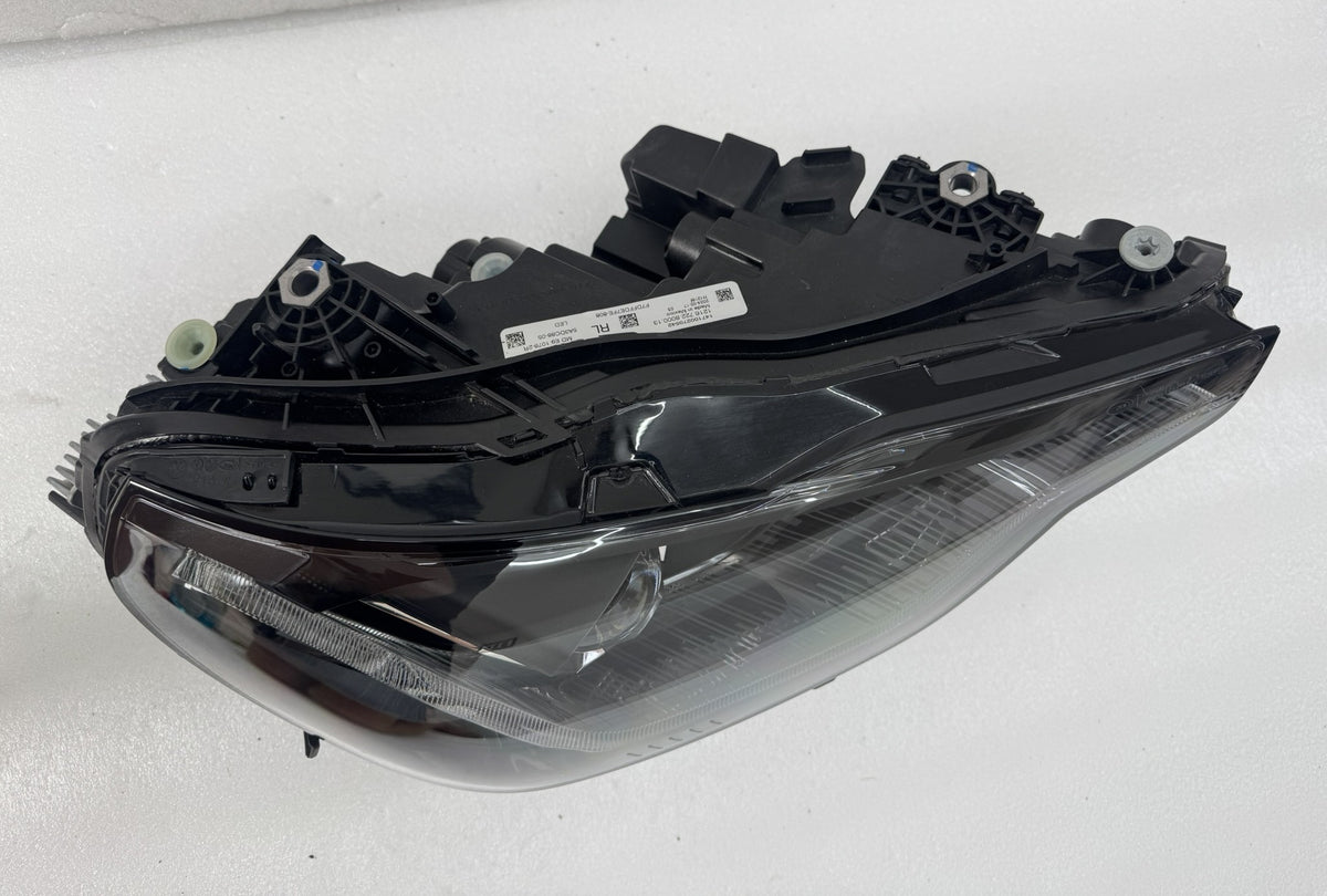 BMW 2 SERIES G42 HEADLIGHT  5A3DC88 -05 RL