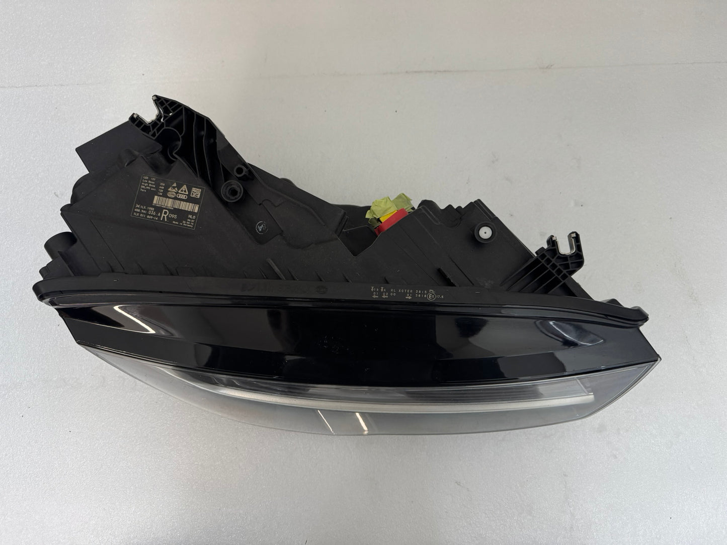 AUDI A7  4G8941036A