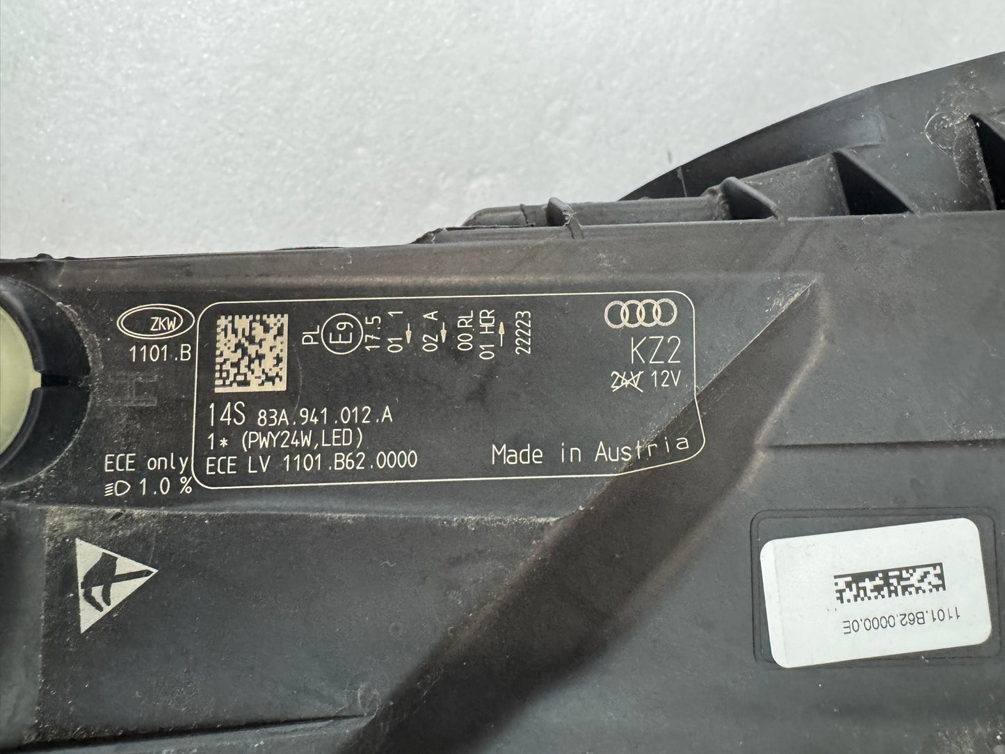 AUDI Q3   83A941012A