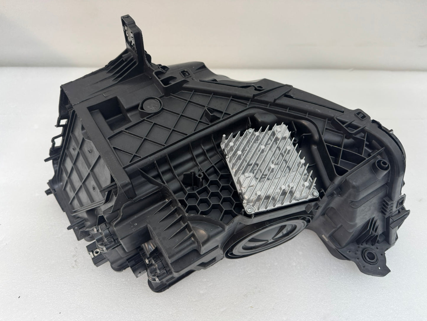 AUDI Q3   83A941012A