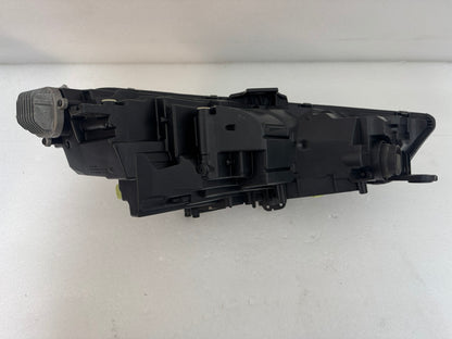 AUDI A4  8W0941033A