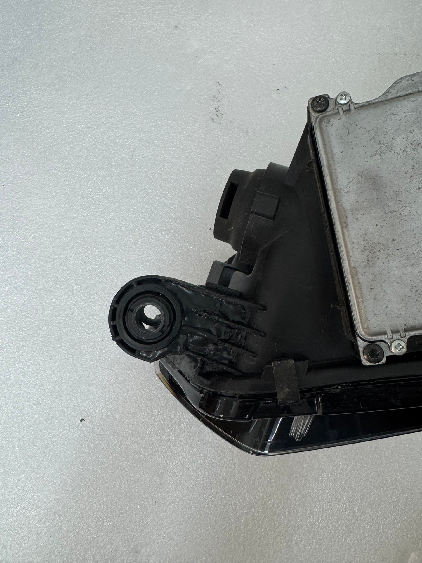 AUDI A4  8W0941034A