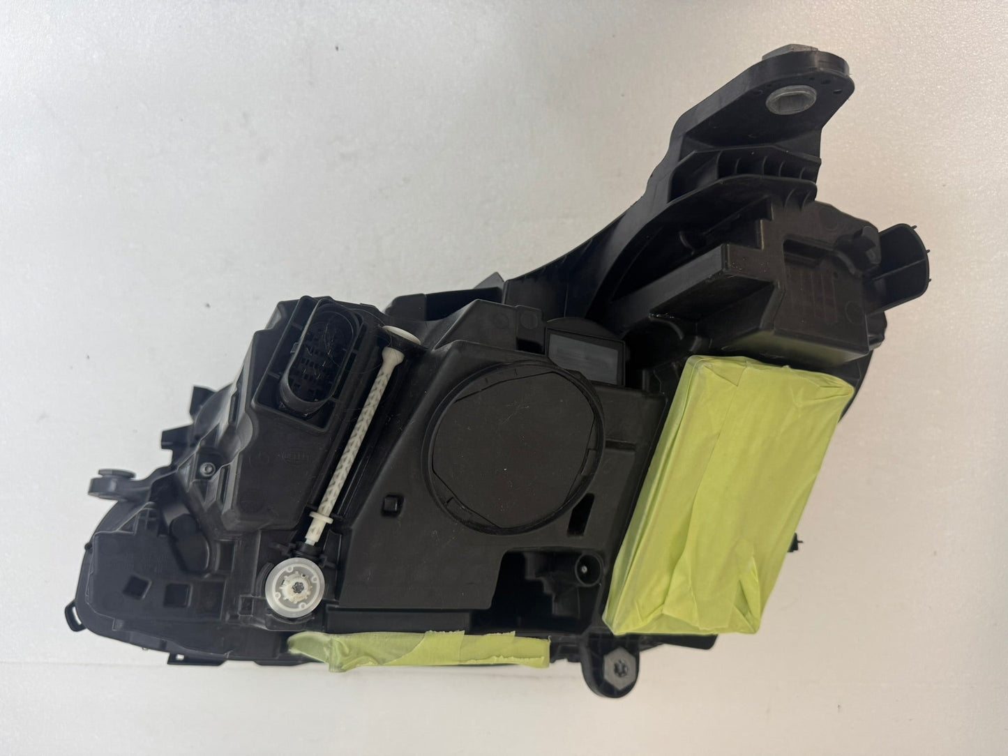 MERCEDES BENZ E Class W213   A2139061804 KZ