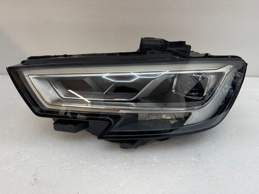 AUDI A3  8V0941033D