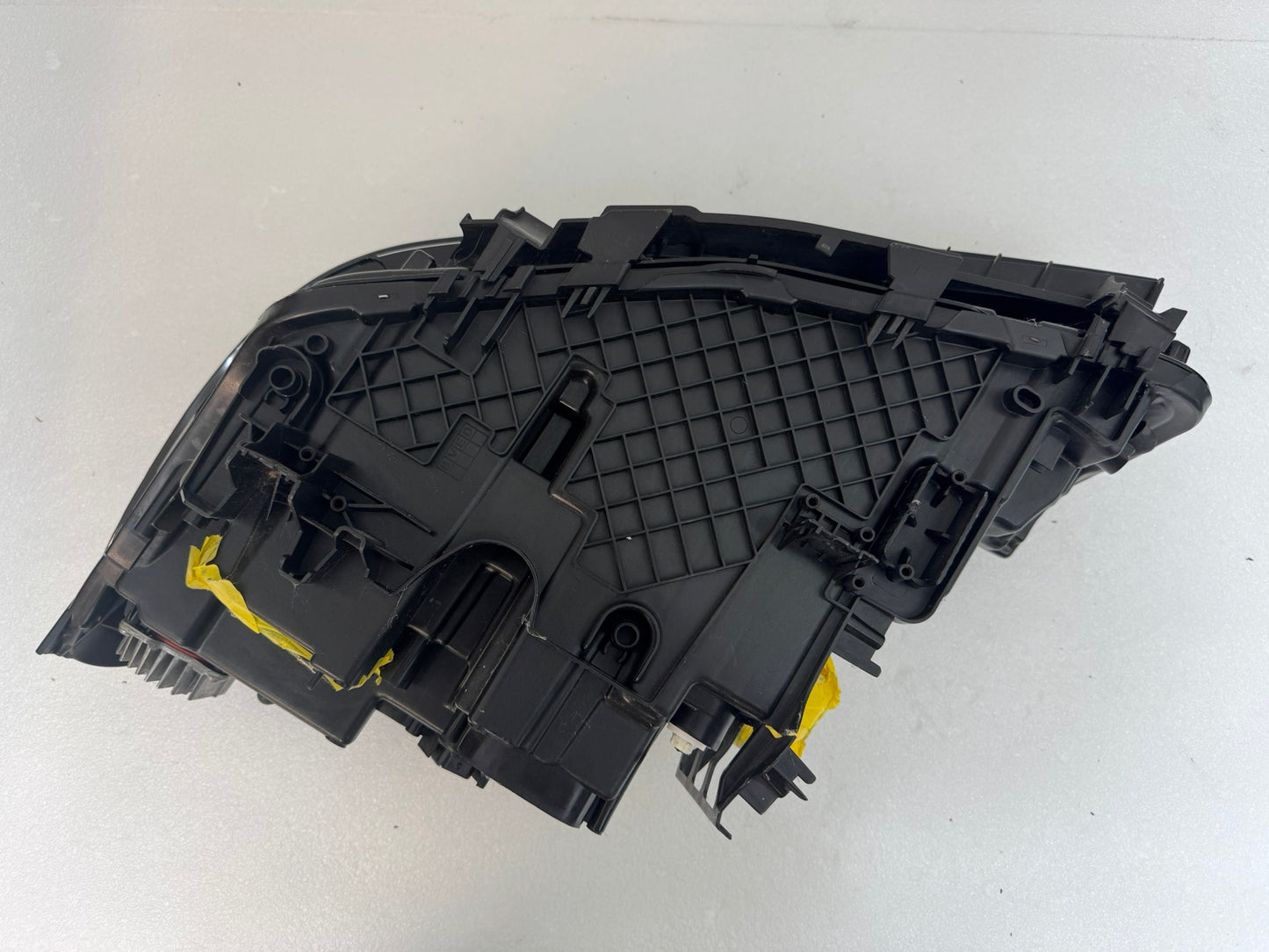 5 SERIES G30   9850582 -06  AE8290
