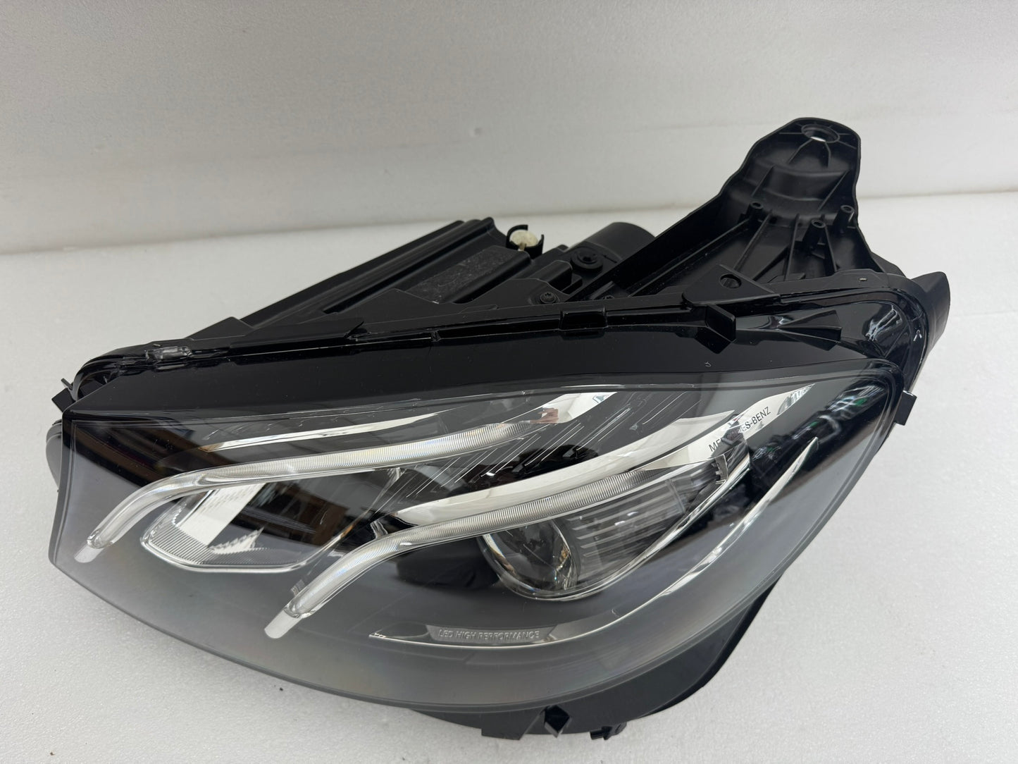 E CLASS W213	A2139069103 KZ