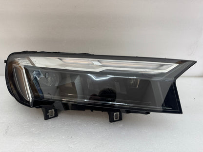 AUDI Q7	 4M0941012 E