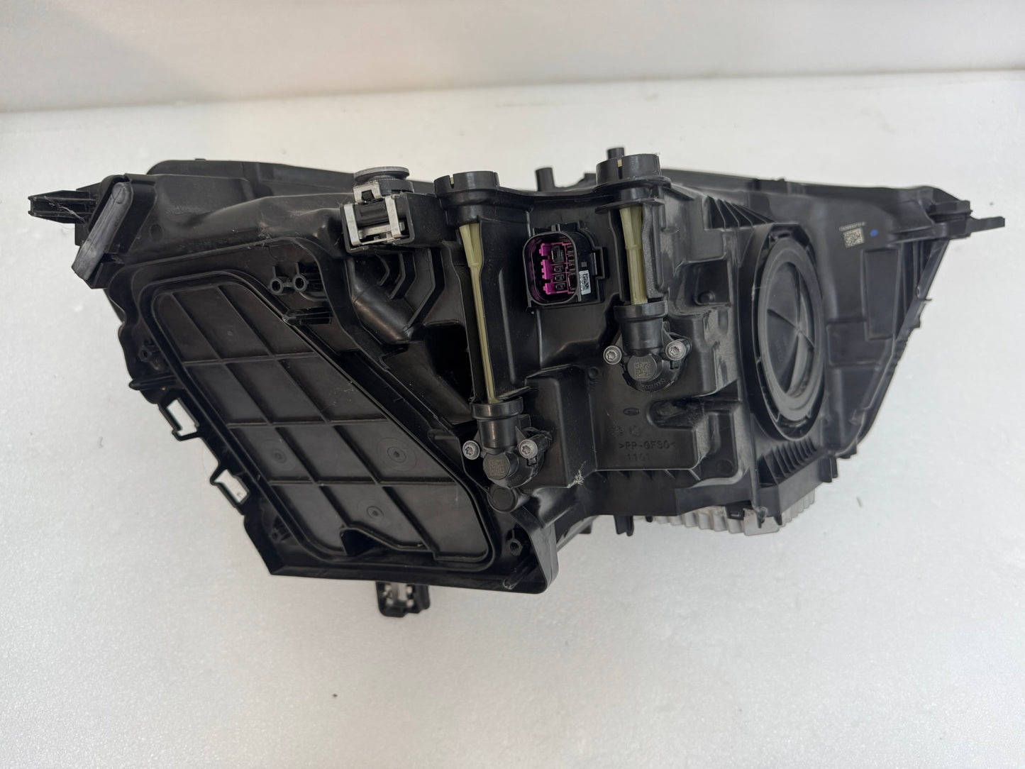 AUDI Q3	83A941011A 08S