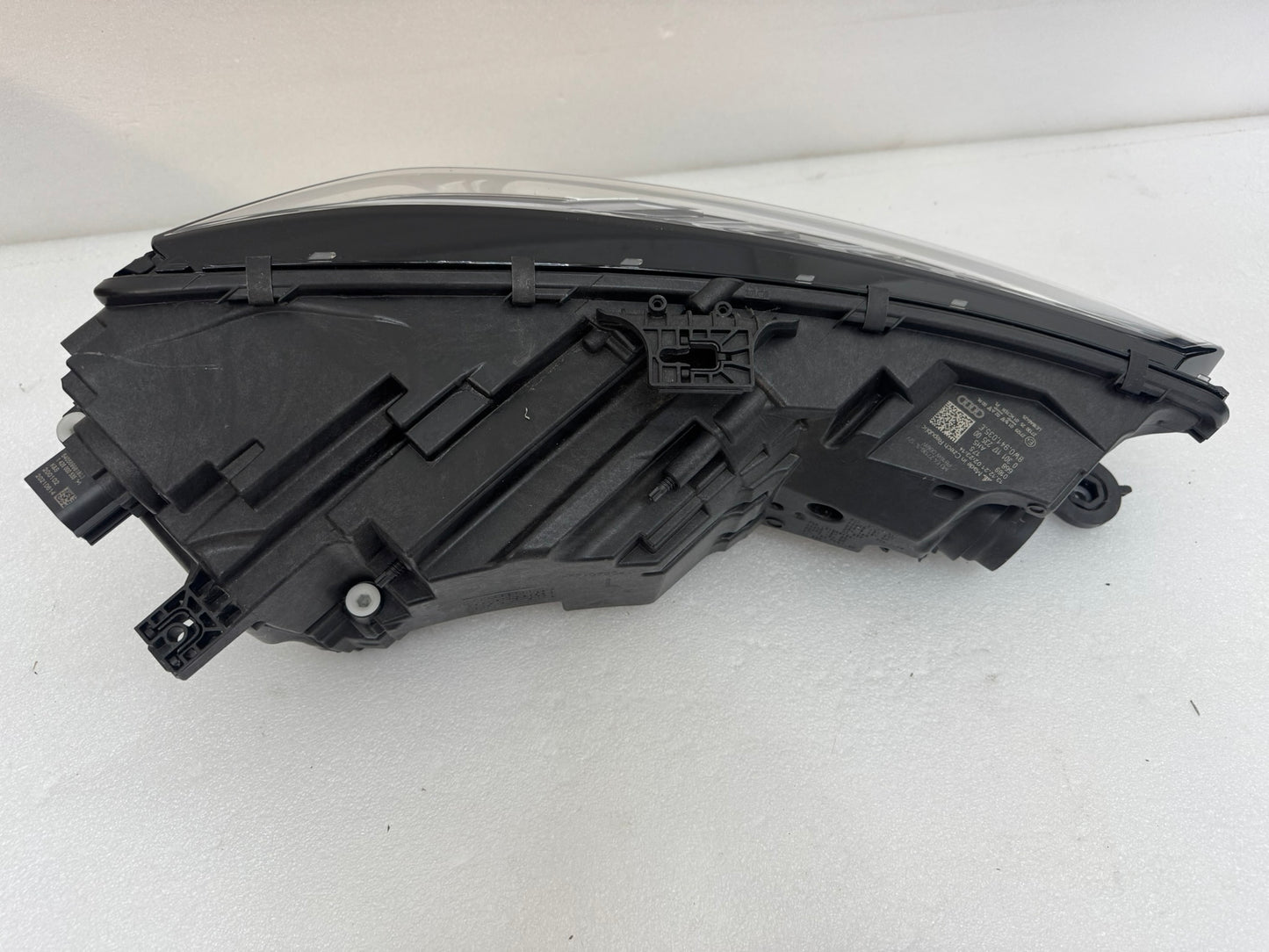 AUDI A4	8W0941035E