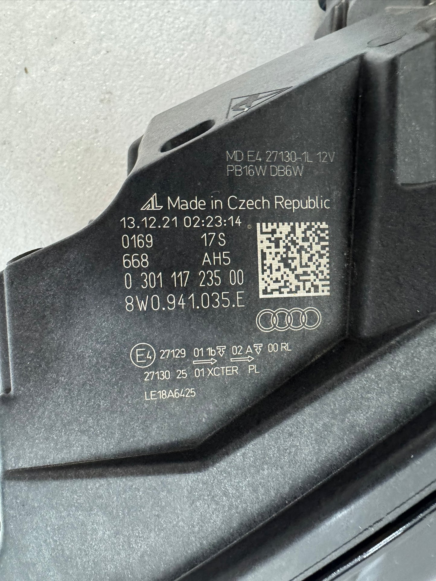 AUDI A4	8W0941035E