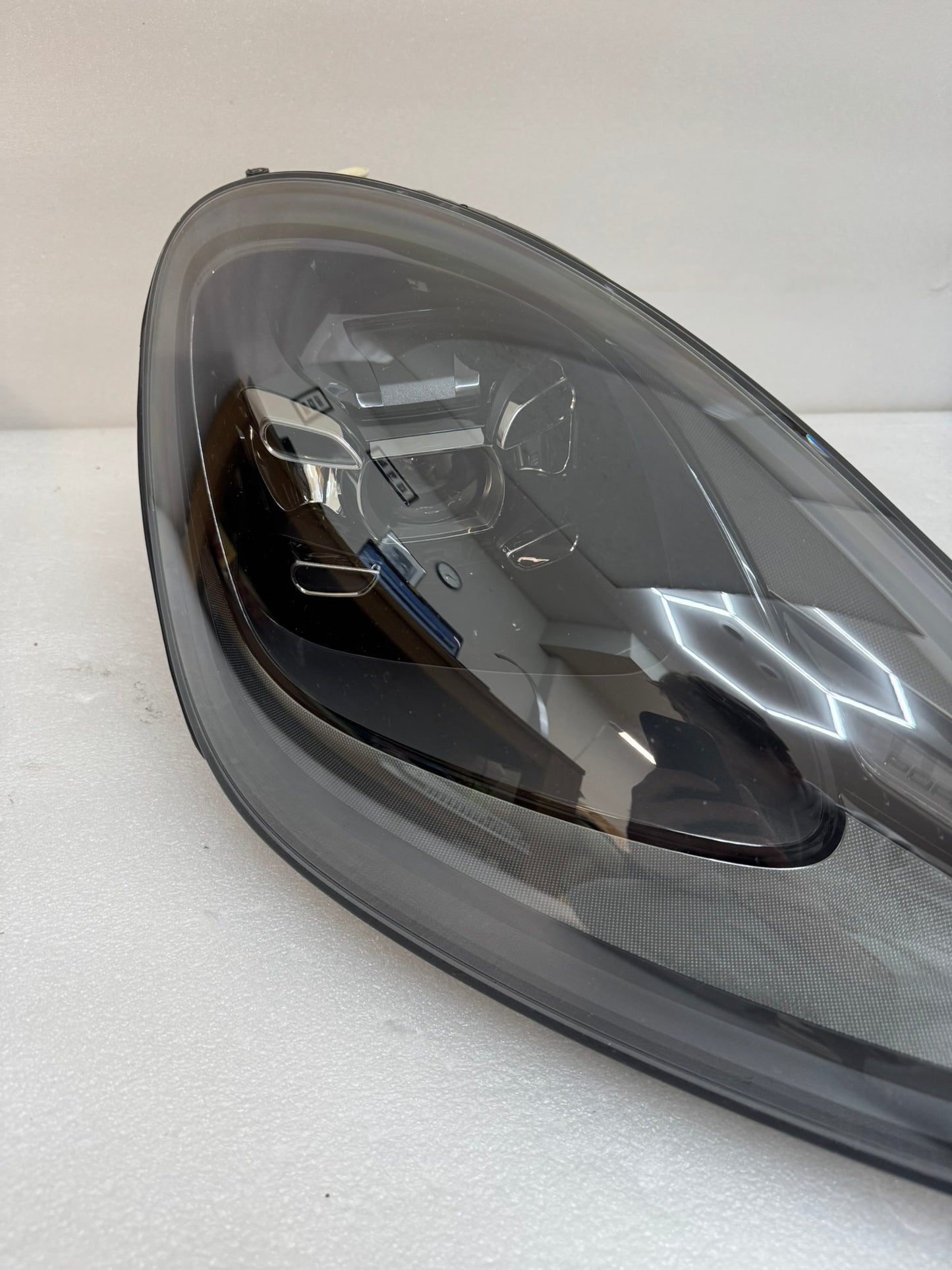 PORSCHE CAYENNE	9Y0941034 AB