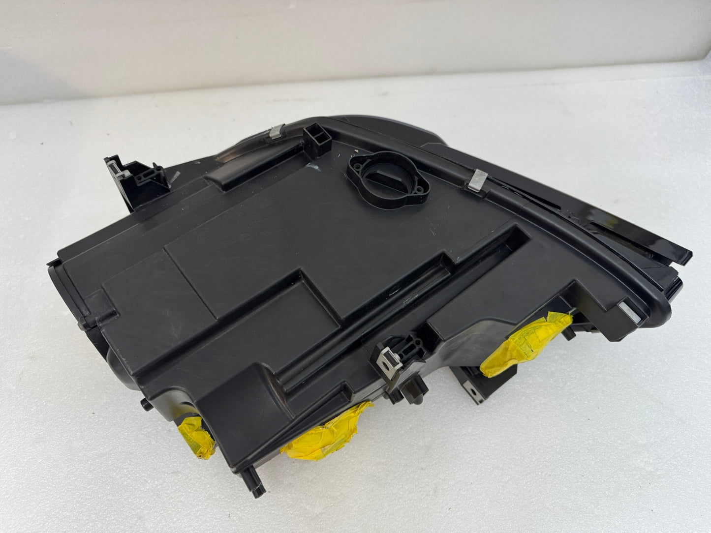 BMW 6 SERIES	A8 8738668 -01